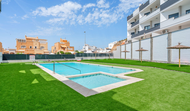 Odsprzedaż - Mieszkanie w bloku - Torrevieja - Costa Blanca