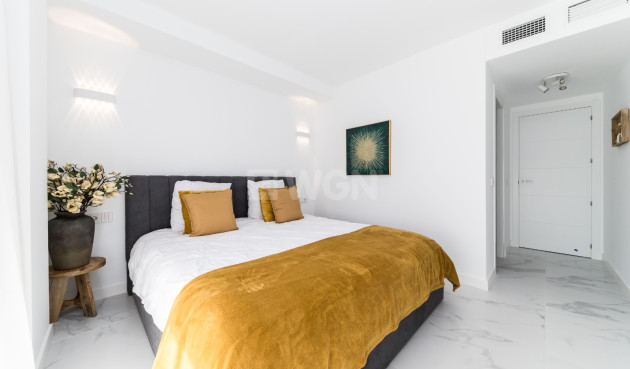 Odsprzedaż - Mieszkanie w bloku - Torrevieja - Costa Blanca
