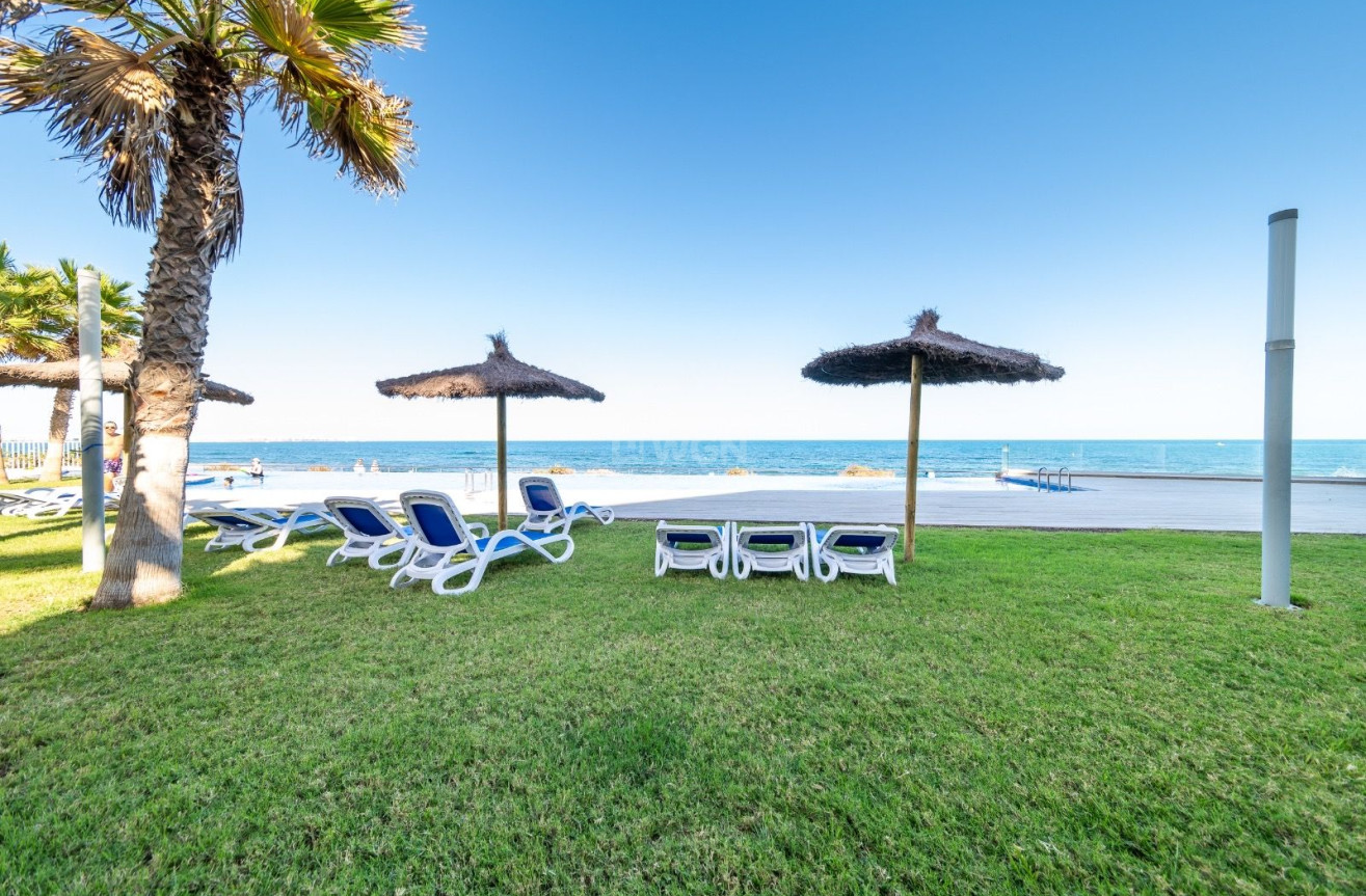 Odsprzedaż - Mieszkanie w bloku - Torrevieja - Costa Blanca