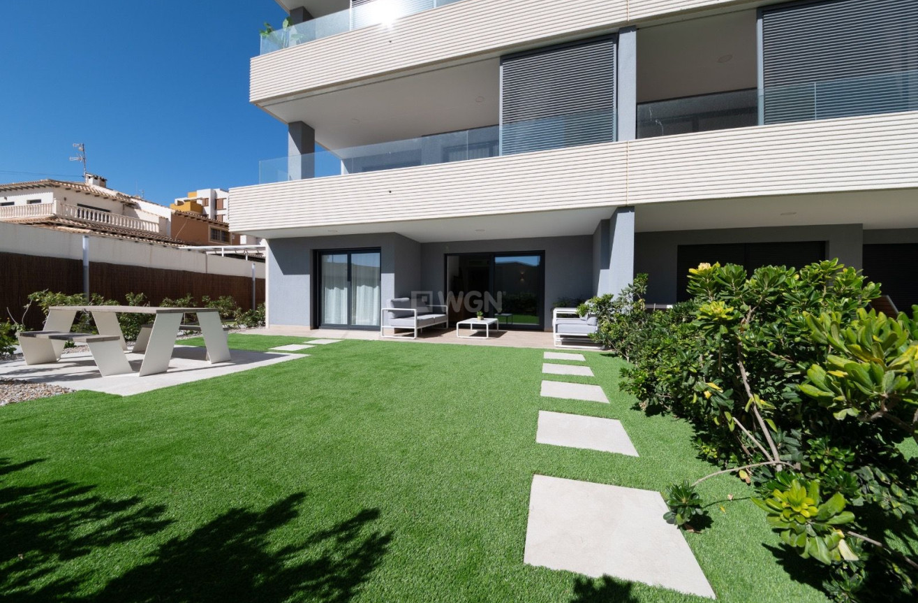 Odsprzedaż - Mieszkanie w bloku - Torrevieja - Costa Blanca