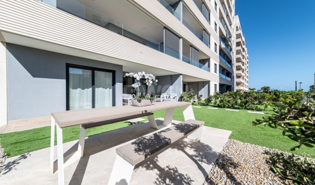Odsprzedaż - Mieszkanie w bloku - Torrevieja - Costa Blanca