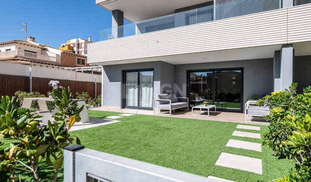 Odsprzedaż - Mieszkanie w bloku - Torrevieja - Costa Blanca
