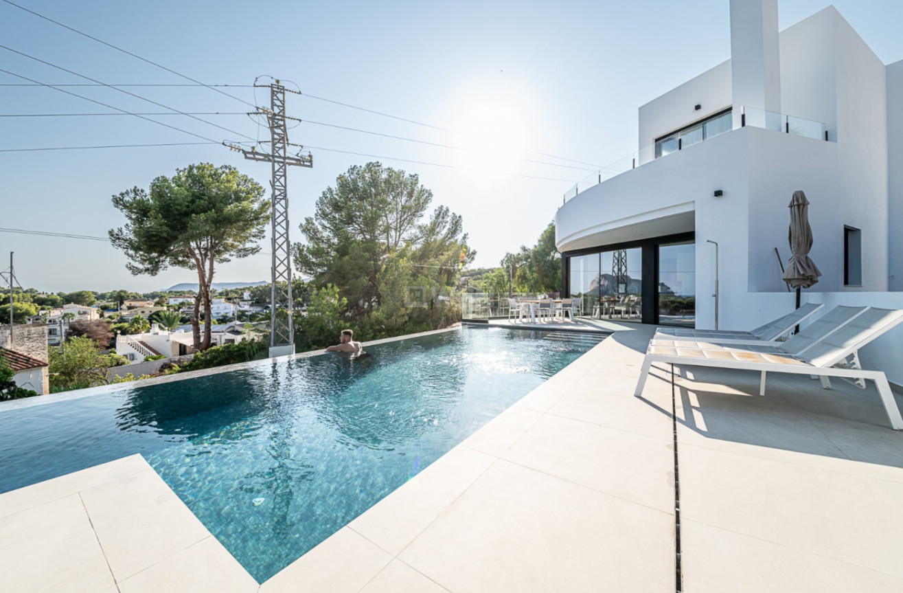 Odsprzedaż - Villa - Benissa - Costa Blanca