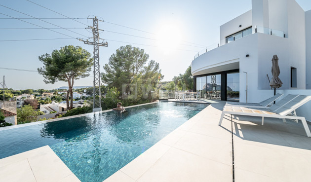 Odsprzedaż - Villa - Benissa - Costa Blanca