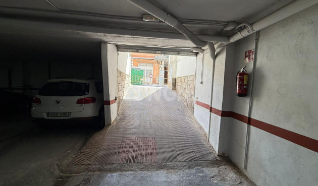 Odsprzedaż - Mieszkanie w bloku - Torrevieja - Estacion De Autobuses