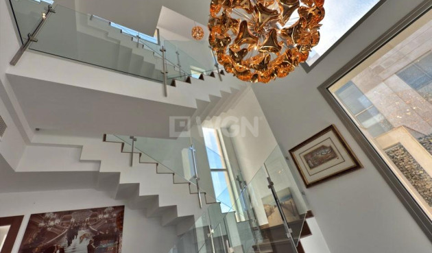 Odsprzedaż - Villa - Orihuela Costa - Villamartín