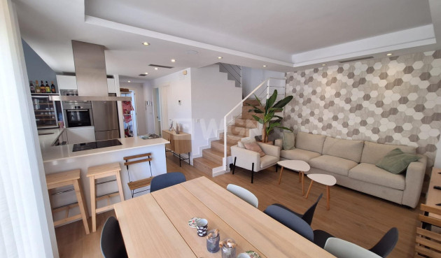 Odsprzedaż - Villa - Torrevieja - Los Frutales