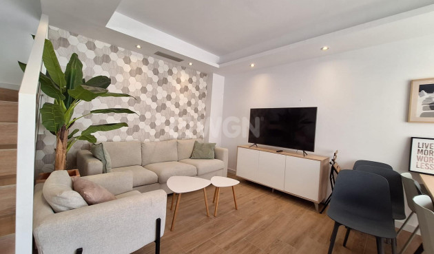 Odsprzedaż - Villa - Torrevieja - Los Frutales