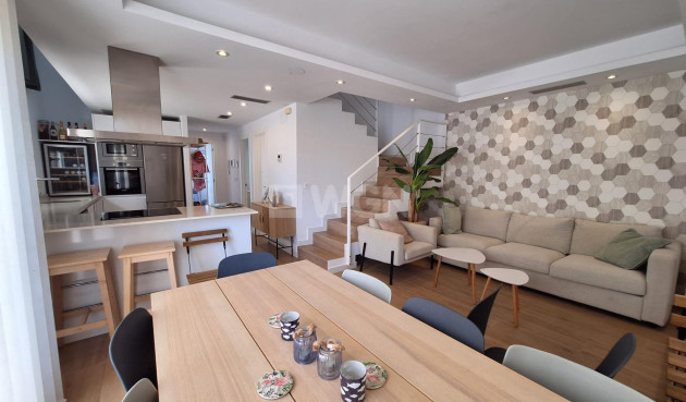 Odsprzedaż - Villa - Torrevieja - Los Frutales