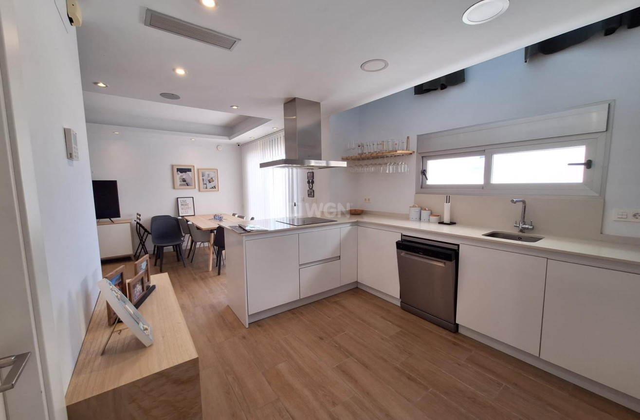 Odsprzedaż - Villa - Torrevieja - Los Frutales