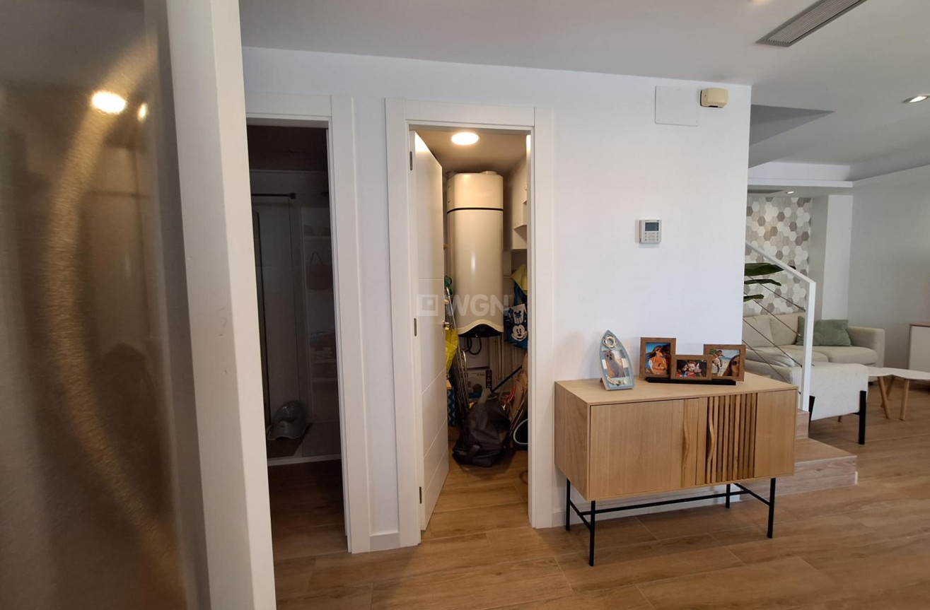 Odsprzedaż - Villa - Torrevieja - Los Frutales