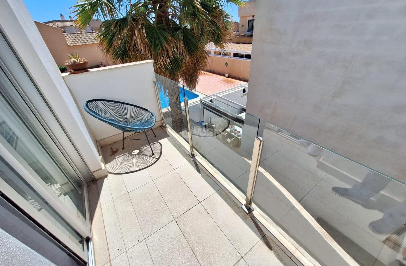 Odsprzedaż - Villa - Torrevieja - Los Frutales