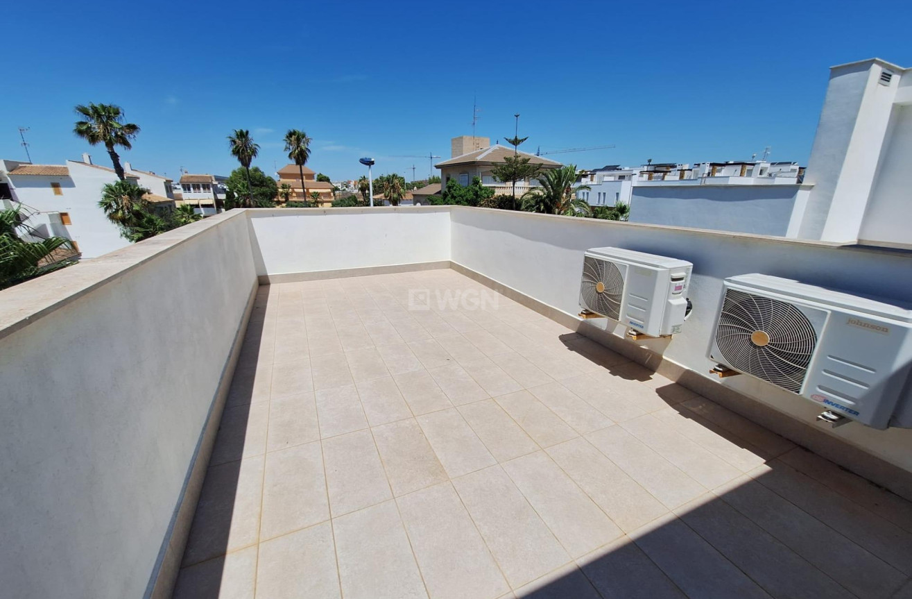 Odsprzedaż - Villa - Torrevieja - Los Frutales