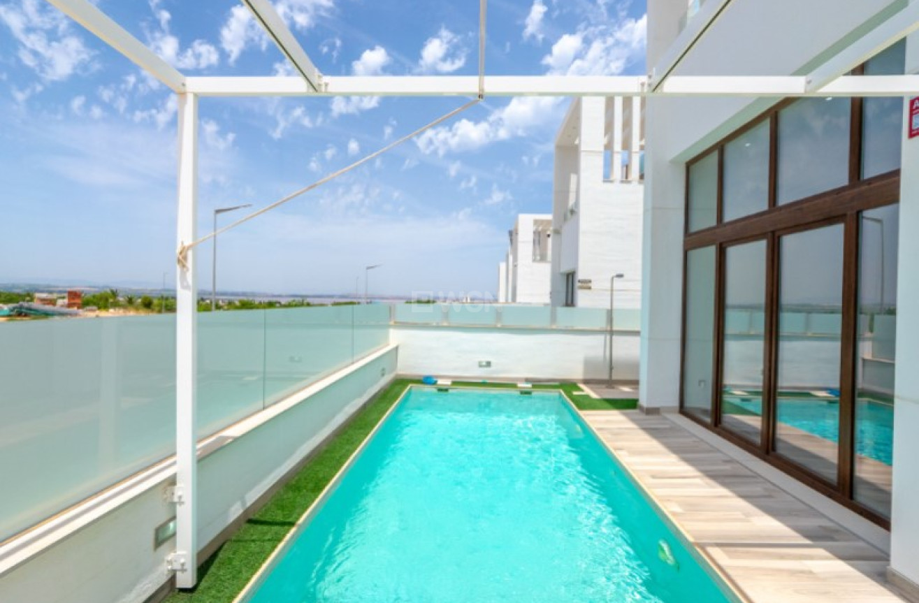 Odsprzedaż - Villa - Torrevieja - Costa Blanca