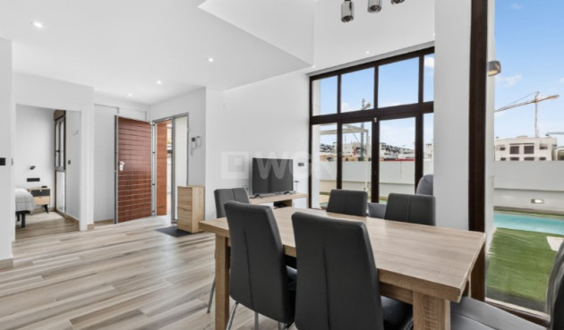 Odsprzedaż - Villa - Torrevieja - Costa Blanca