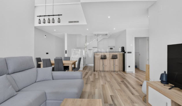 Odsprzedaż - Villa - Torrevieja - Costa Blanca