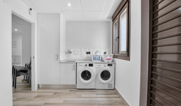 Odsprzedaż - Villa - Torrevieja - Costa Blanca