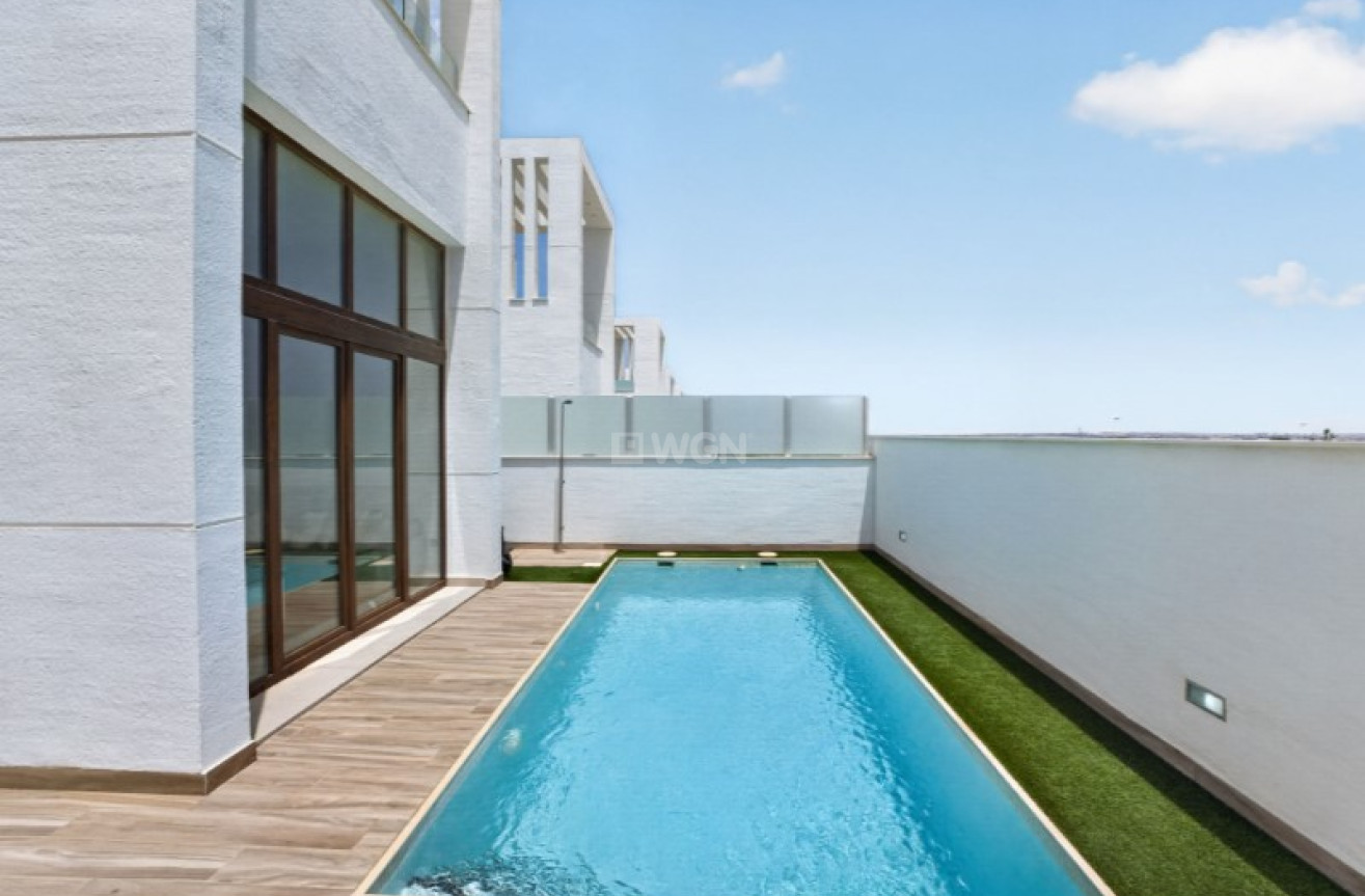 Odsprzedaż - Villa - Torrevieja - Costa Blanca