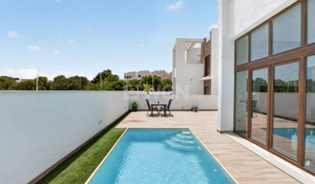 Odsprzedaż - Villa - Torrevieja - Costa Blanca