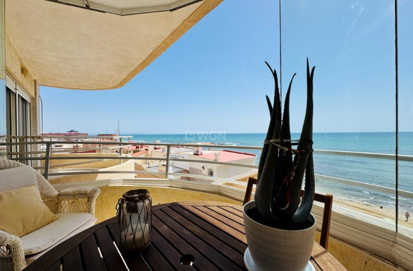 Odsprzedaż - Mieszkanie w bloku - La Mata - Costa Blanca