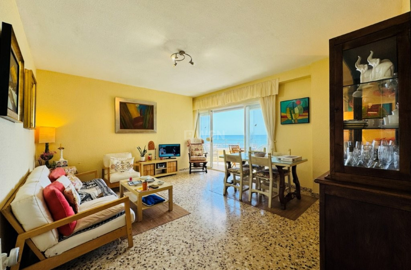 Odsprzedaż - Mieszkanie w bloku - La Mata - Costa Blanca