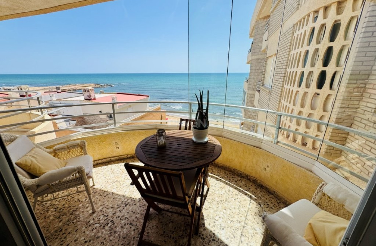Odsprzedaż - Mieszkanie w bloku - La Mata - Costa Blanca