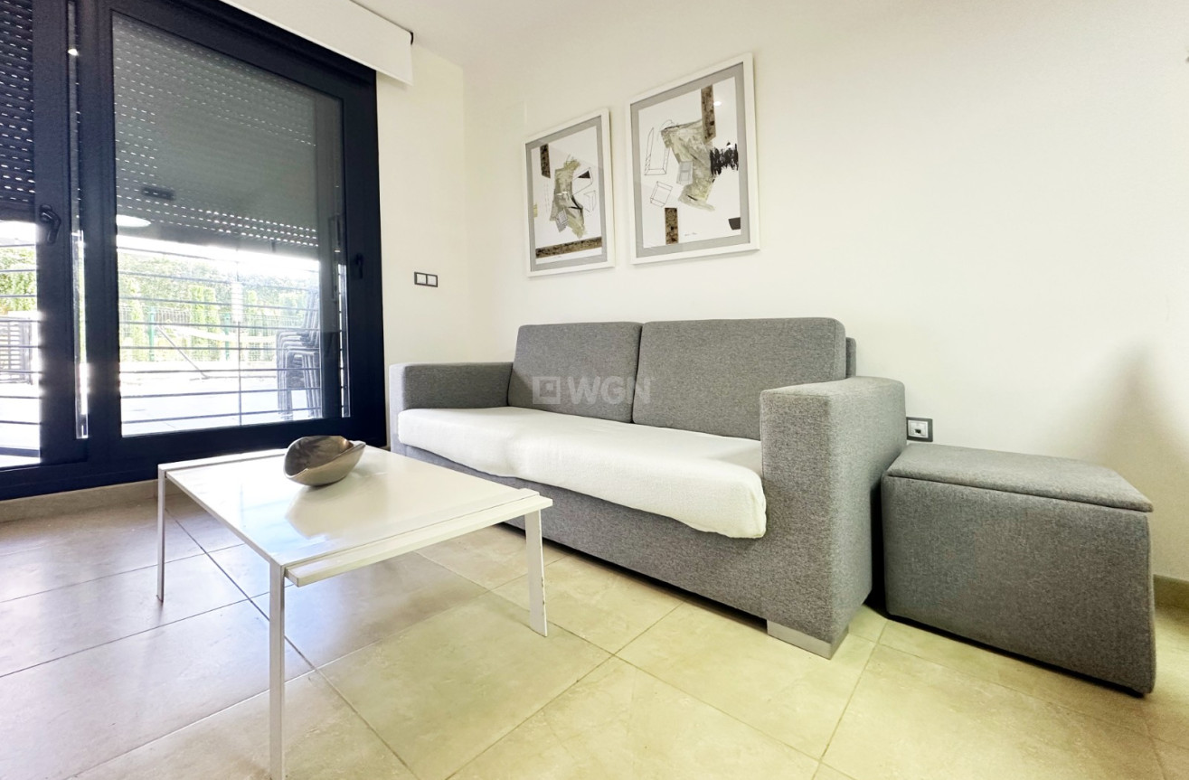 Odsprzedaż - Mieszkanie w bloku - Santa Pola - Costa Blanca