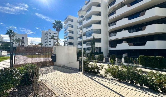 Odsprzedaż - Mieszkanie w bloku - Santa Pola - Costa Blanca