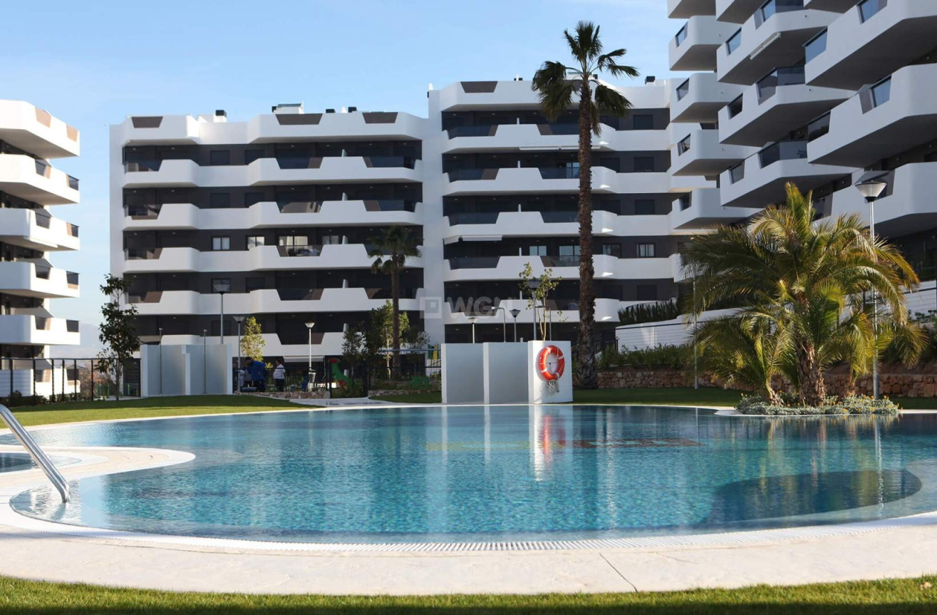 Odsprzedaż - Mieszkanie w bloku - Santa Pola - Costa Blanca