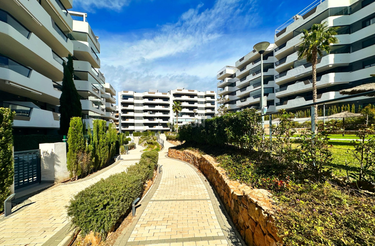 Odsprzedaż - Mieszkanie w bloku - Santa Pola - Costa Blanca