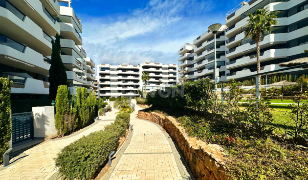 Odsprzedaż - Mieszkanie w bloku - Santa Pola - Costa Blanca