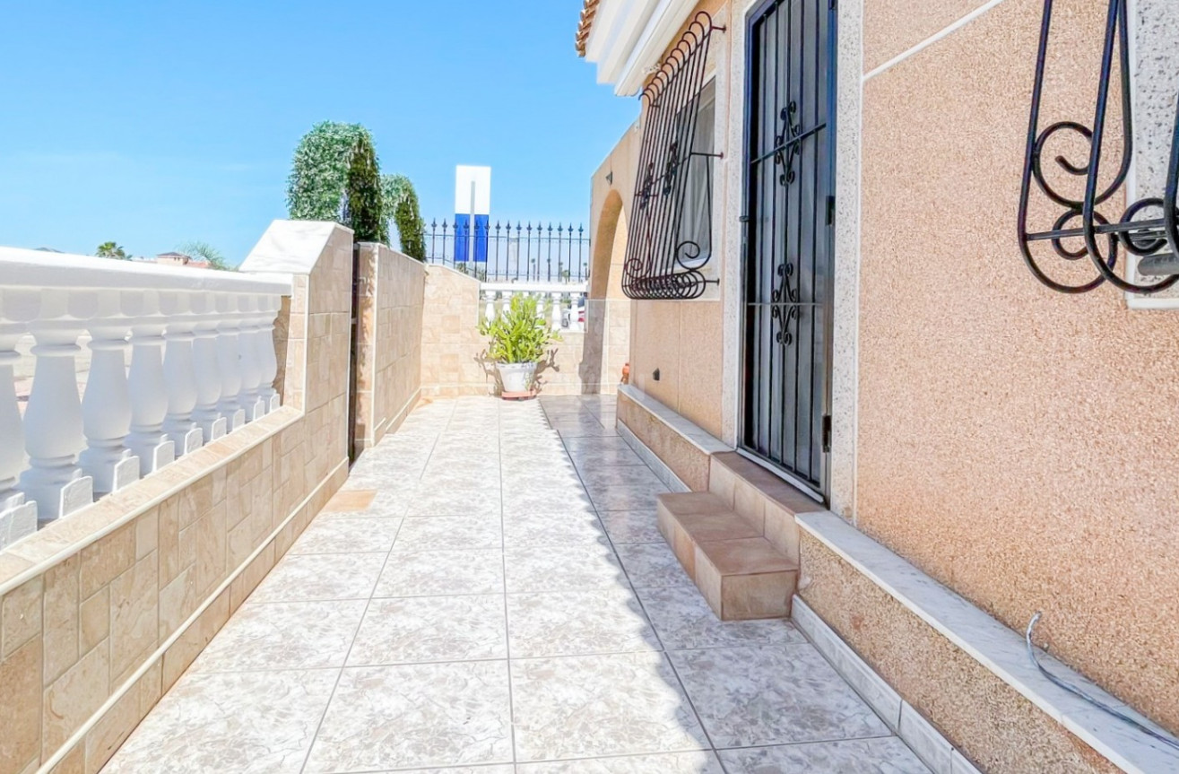 Odsprzedaż - Bungalow - Los Alcázares - Costa Calida