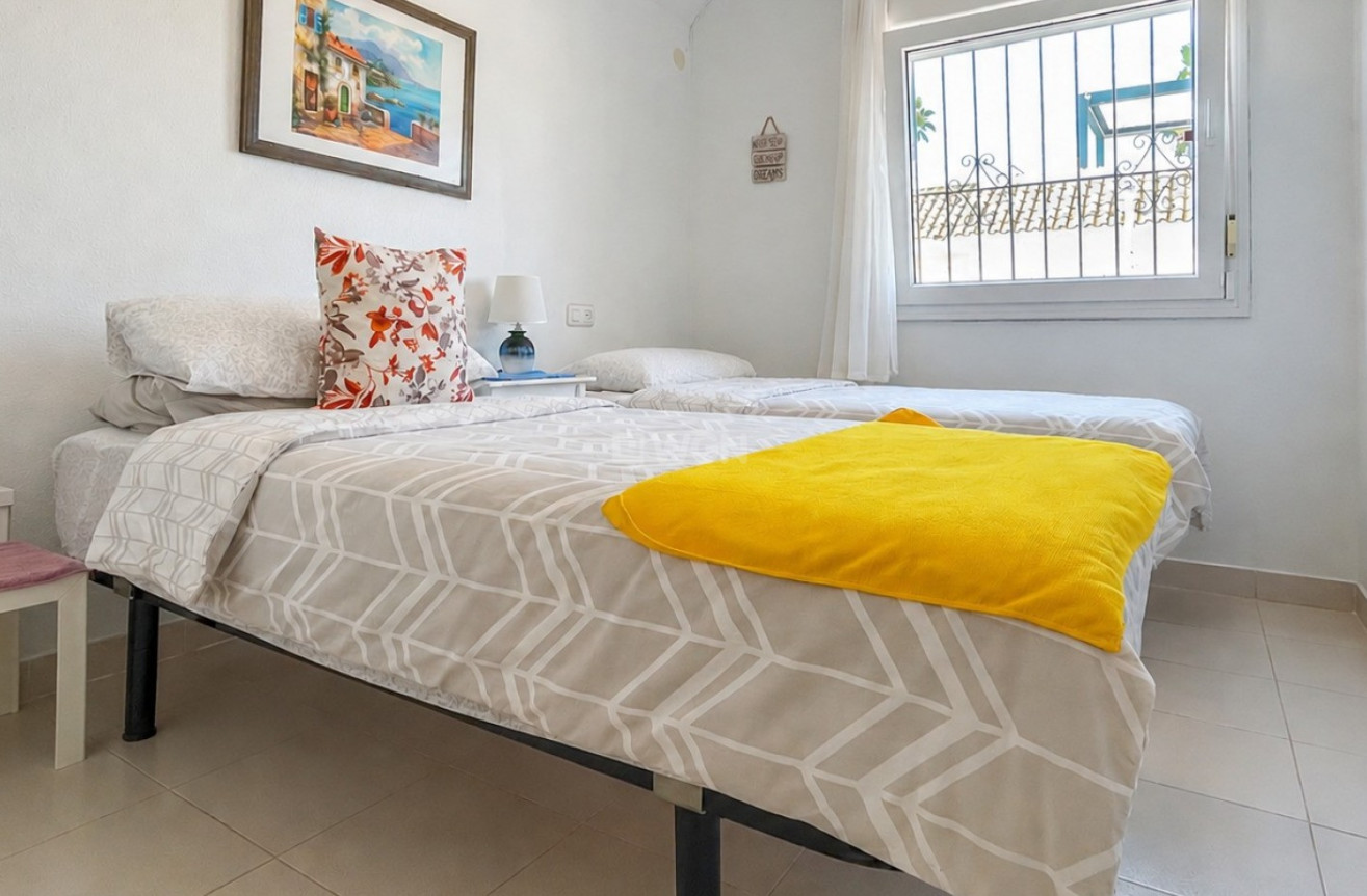 Odsprzedaż - Bungalow - Los Alcázares - Costa Calida