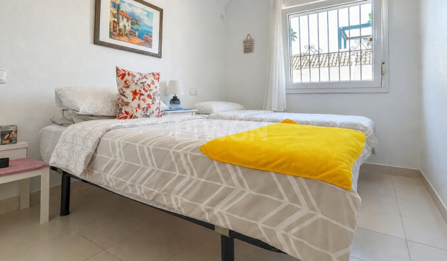 Odsprzedaż - Bungalow - Los Alcázares - Costa Calida