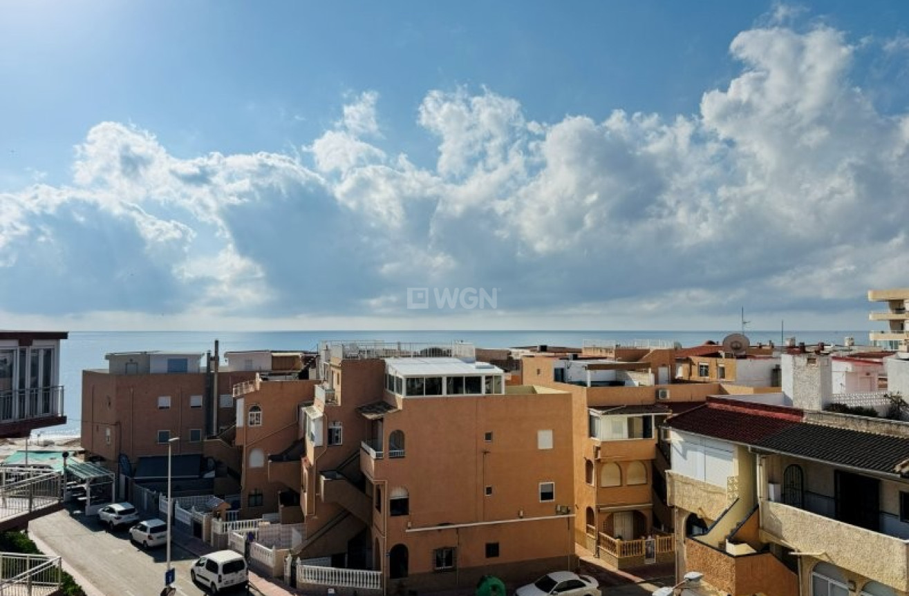 Odsprzedaż - Mieszkanie w bloku - La Mata - Costa Blanca