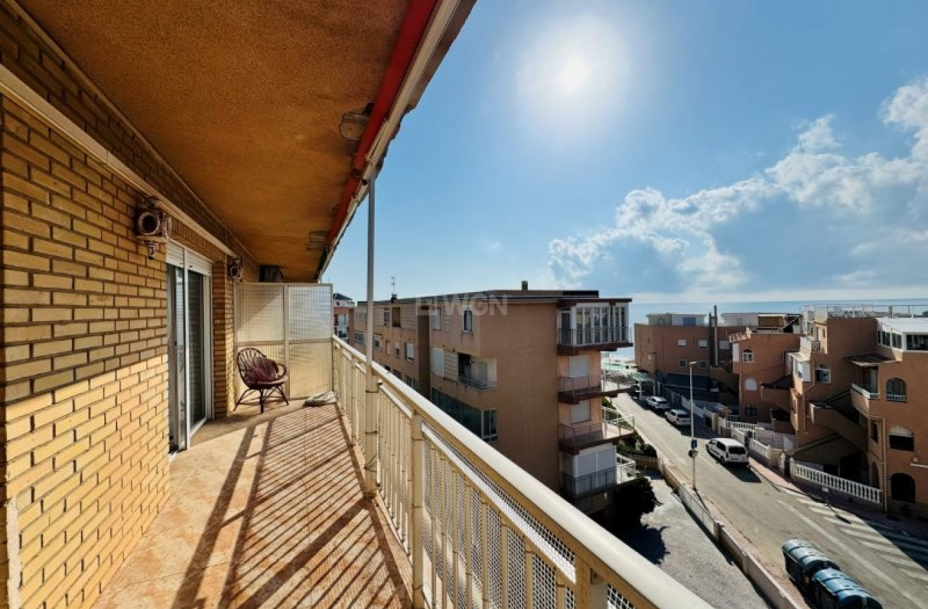 Odsprzedaż - Mieszkanie w bloku - La Mata - Costa Blanca