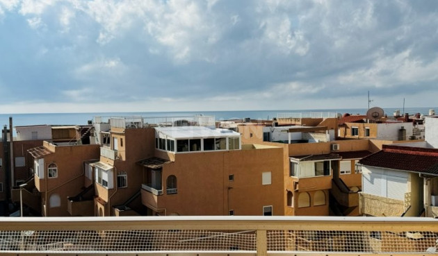 Odsprzedaż - Mieszkanie w bloku - La Mata - Costa Blanca