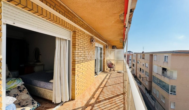 Odsprzedaż - Mieszkanie w bloku - La Mata - Costa Blanca