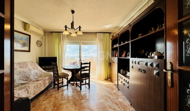 Odsprzedaż - Mieszkanie w bloku - La Mata - Costa Blanca