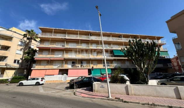 Odsprzedaż - Mieszkanie w bloku - La Mata - Costa Blanca