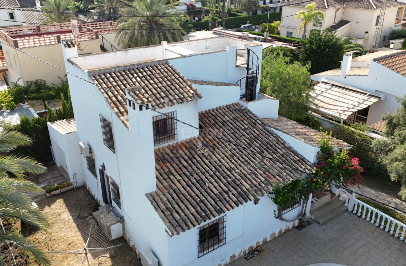 Odsprzedaż - Villa - Cabo Roig - Costa Blanca