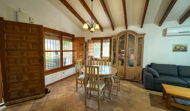 Odsprzedaż - Villa - Cabo Roig - Costa Blanca