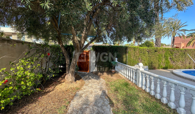 Odsprzedaż - Villa - Cabo Roig - Costa Blanca
