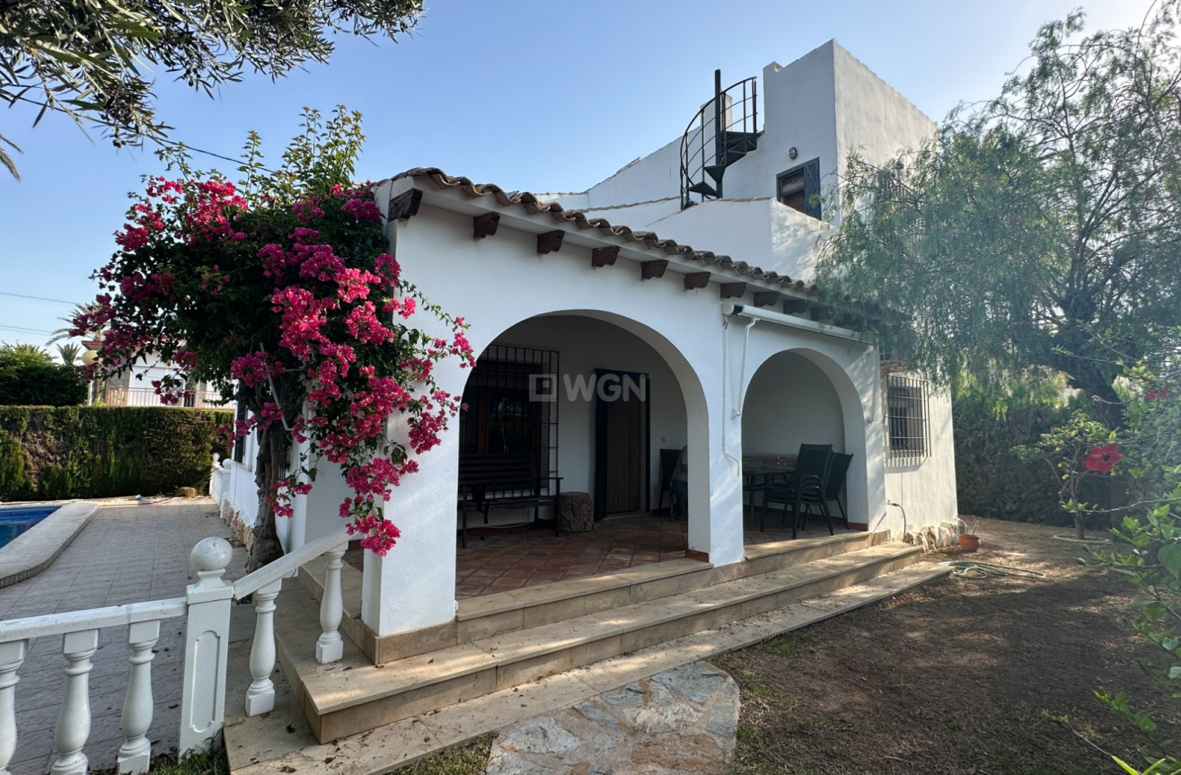 Odsprzedaż - Villa - Cabo Roig - Costa Blanca