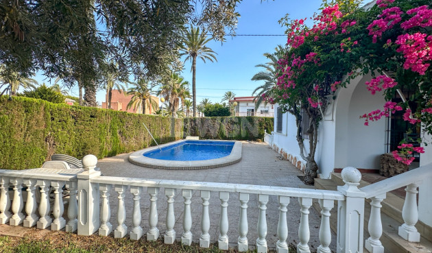 Odsprzedaż - Villa - Cabo Roig - Costa Blanca