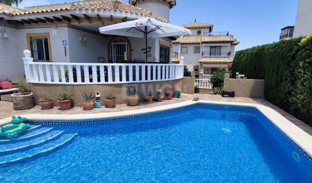 Odsprzedaż - Villa - Villamartin - Costa Blanca