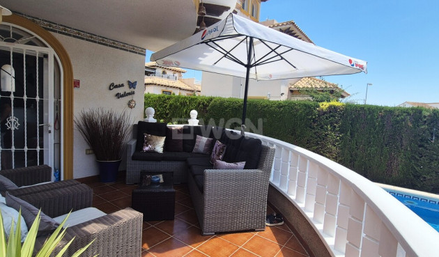 Odsprzedaż - Villa - Villamartin - Costa Blanca