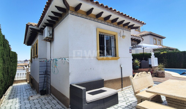 Odsprzedaż - Villa - Villamartin - Costa Blanca