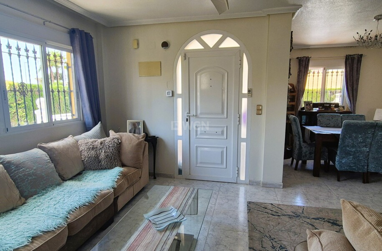 Odsprzedaż - Villa - Villamartin - Costa Blanca