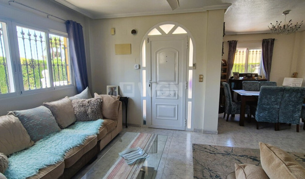 Odsprzedaż - Villa - Villamartin - Costa Blanca
